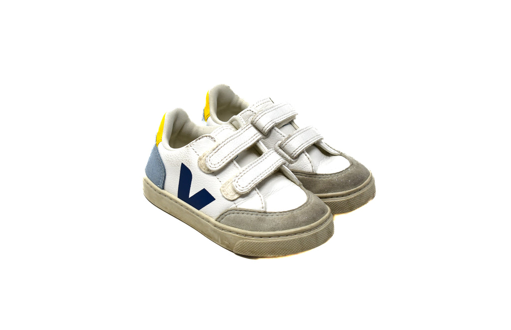 Veja, Boys Trainers, Size 26